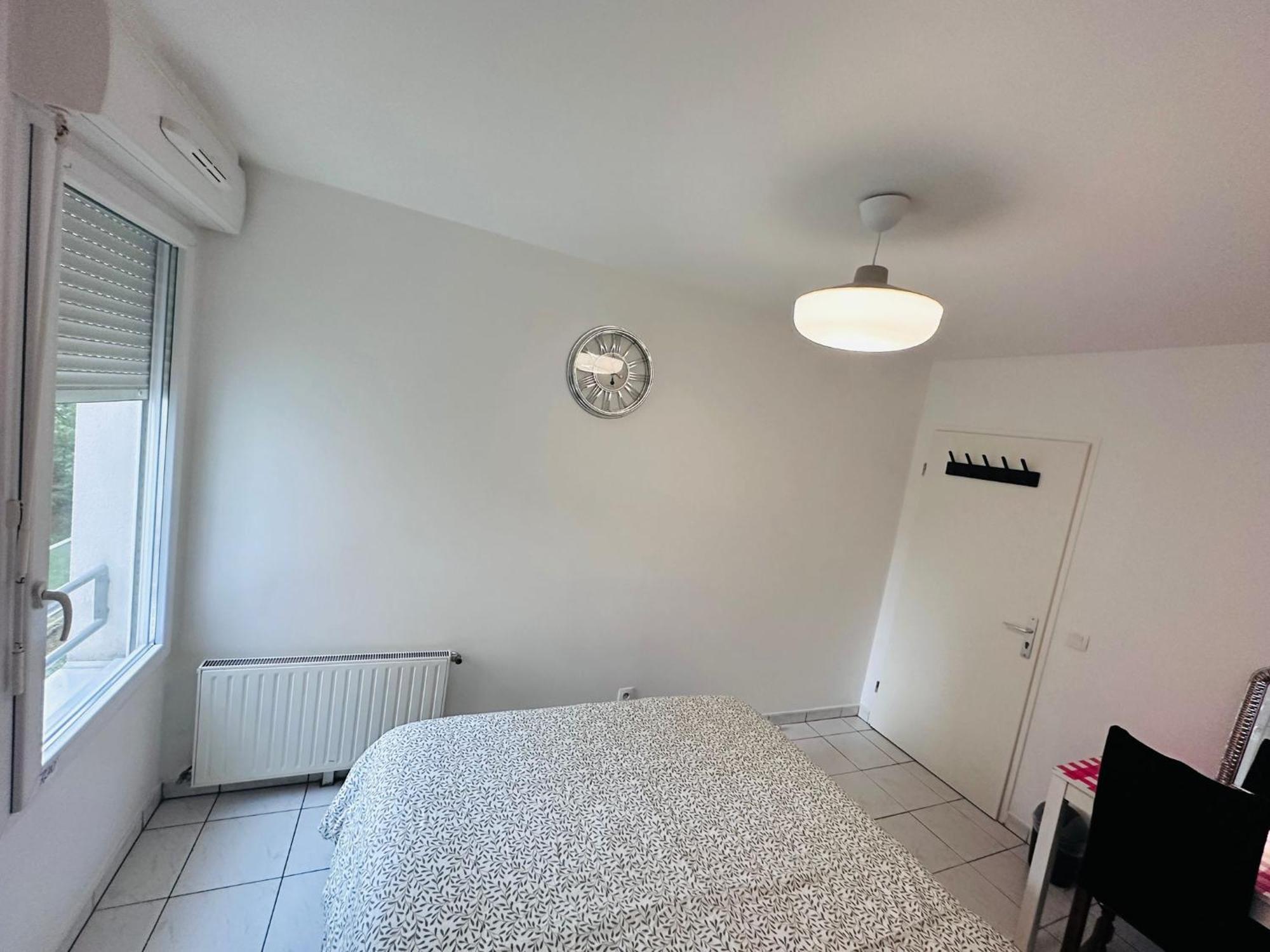 Sri-Indo Bobigny Paris Apartamento Exterior foto