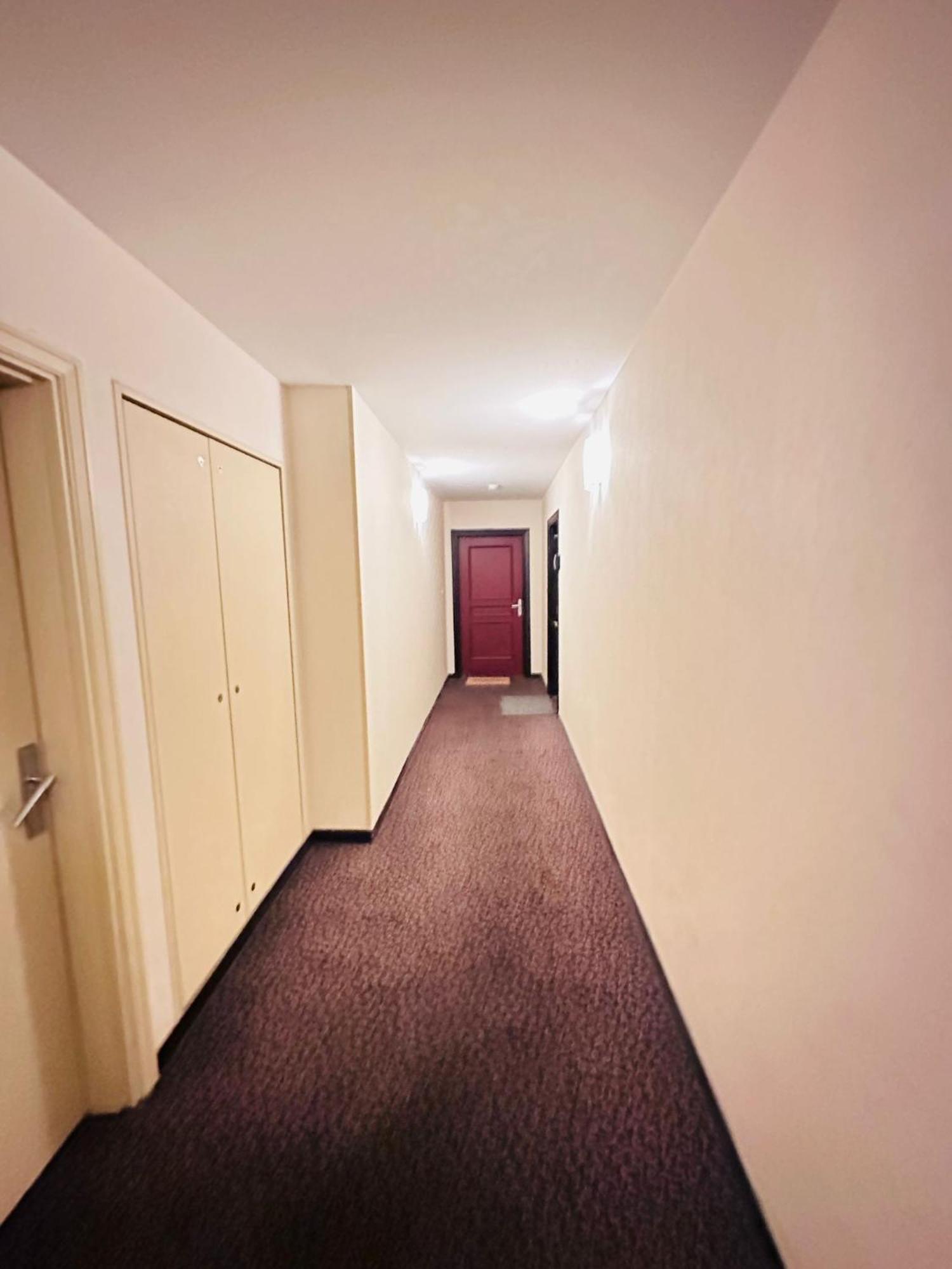 Sri-Indo Bobigny Paris Apartamento Exterior foto